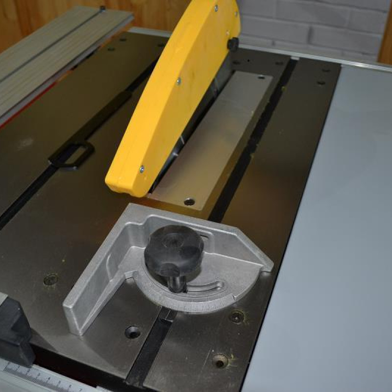 Циркулярна пила Holzmann TS 250 Циркулярна пила Holzmann TS 250