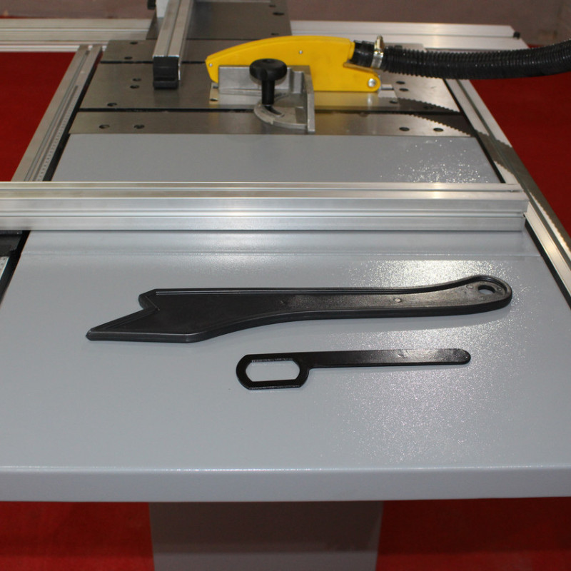 Циркулярна пила Holzmann TS 200 Циркулярна пила Holzmann TS 200