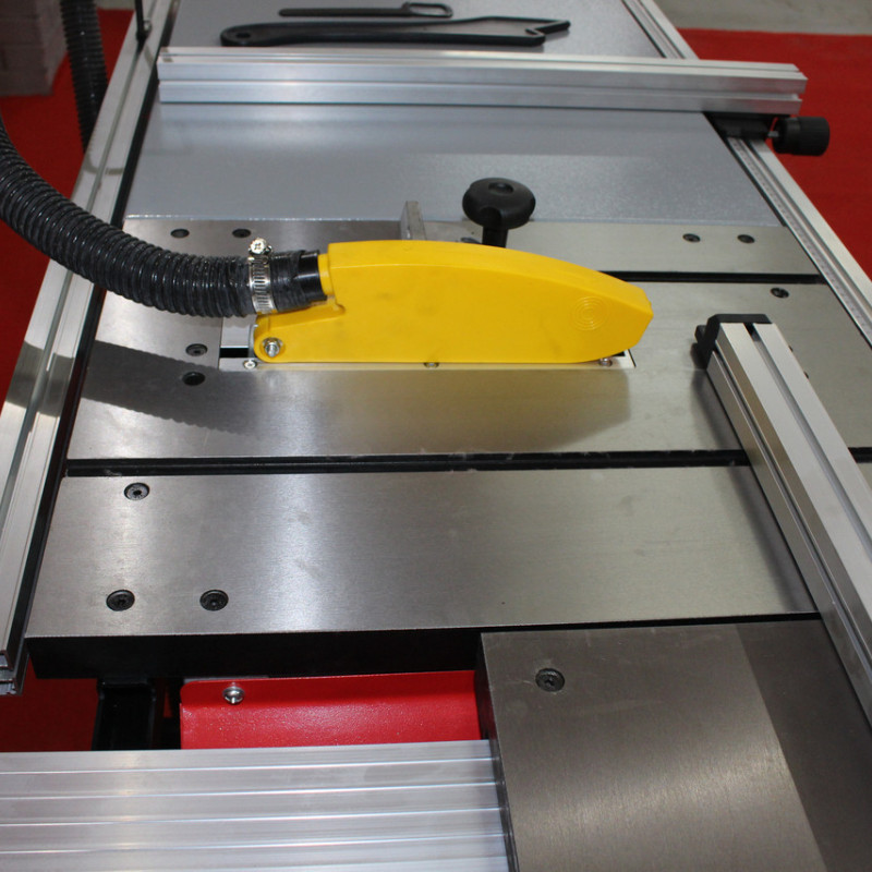 Циркулярна пила Holzmann TS 200 Циркулярна пила Holzmann TS 200