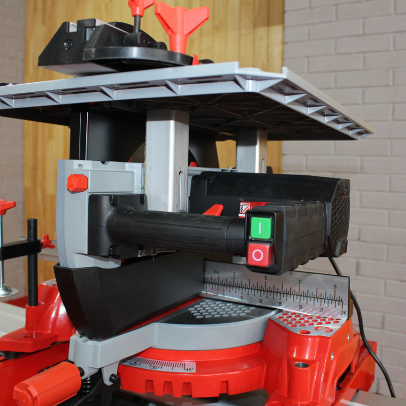 Пила торцювально-циркулярна Holzmann TK 305 Пила торцювально-циркулярна Holzmann TK 305