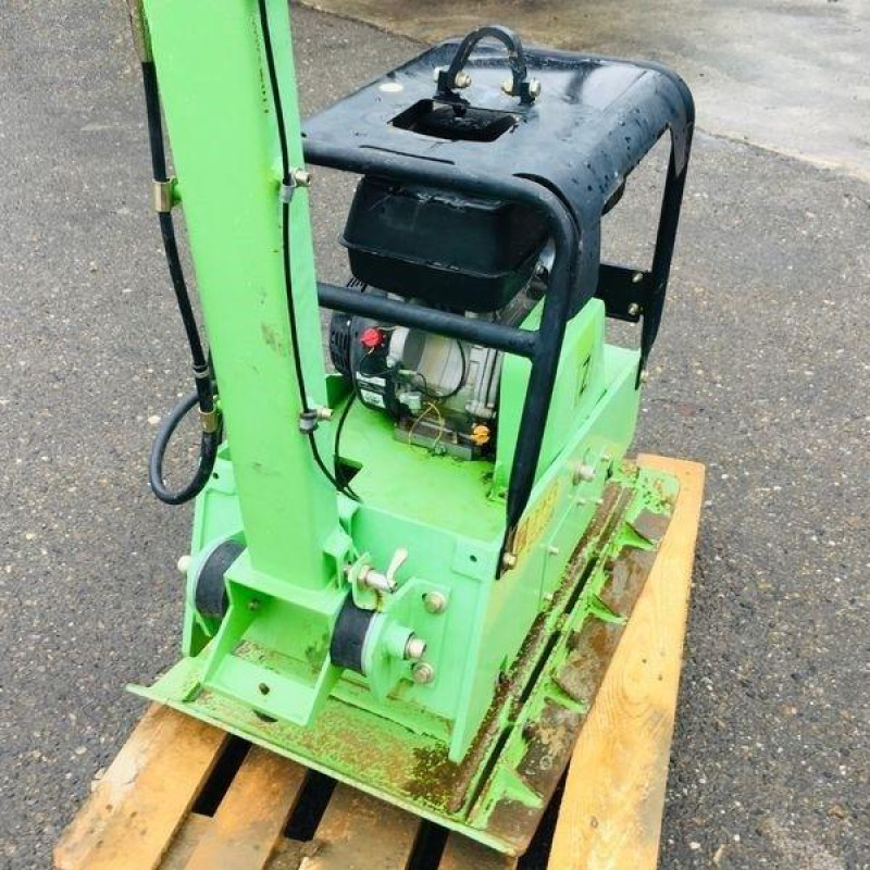 Віброплита Zipper ZI-RPE330G Віброплита Zipper ZI-RPE330G