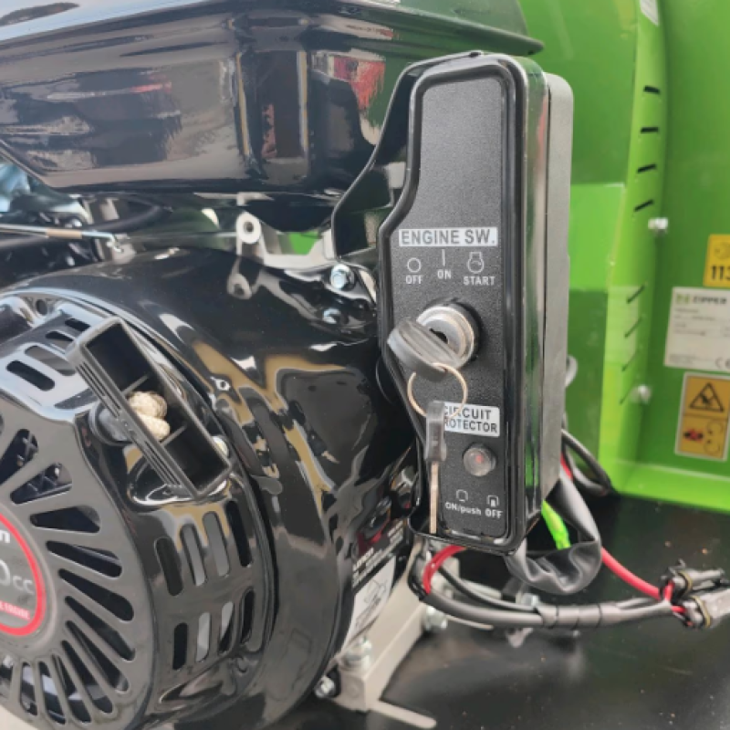 Садовий подрібнювач Zipper ZI-HAEK15000 Садовий подрібнювач Zipper ZI-HAEK15000