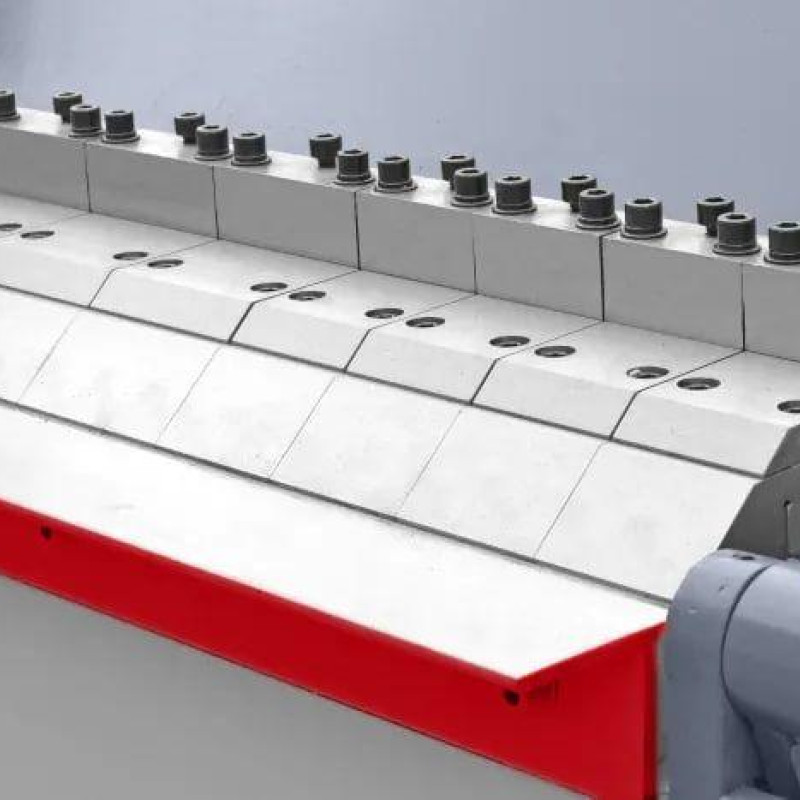 Листозгинальний верстат METCOR W2.5x1220A Листозгинальний верстат METCOR W2.5x1220A