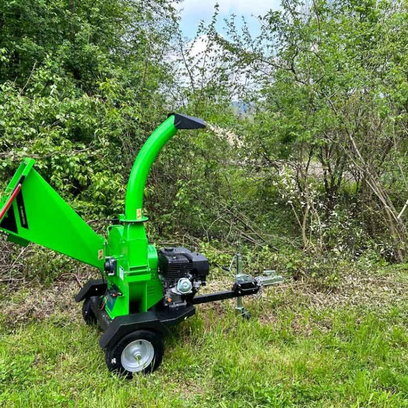 Садовий подрібнювач Zipper ZI-HAEK15000 Садовий подрібнювач Zipper ZI-HAEK15000