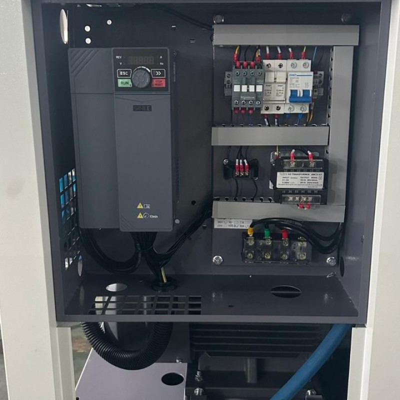 Гвинтовий компресор 16 Бар Mast LZN20-16VSD COMBO inverter (осушувач + ресивер 500 л) Гвинтовий компресор 16 Бар Mast LZN20-16VSD COMBO inverter (осушувач + ресивер 500 л)