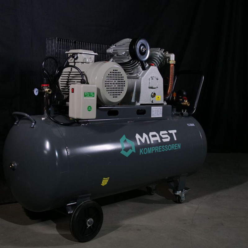 Поршневий компресор MAST VA90/200L 400 12.5BAR Поршневий компресор MAST VA90/200L 400 12.5BAR