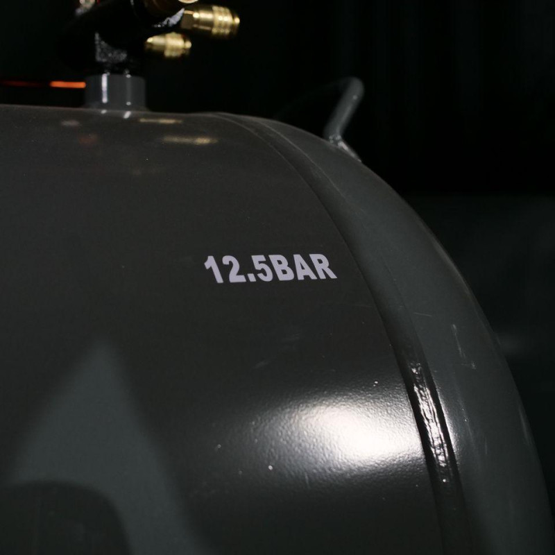 Поршневий компресор MAST VA90/200L 400 12.5BAR Поршневий компресор MAST VA90/200L 400 12.5BAR