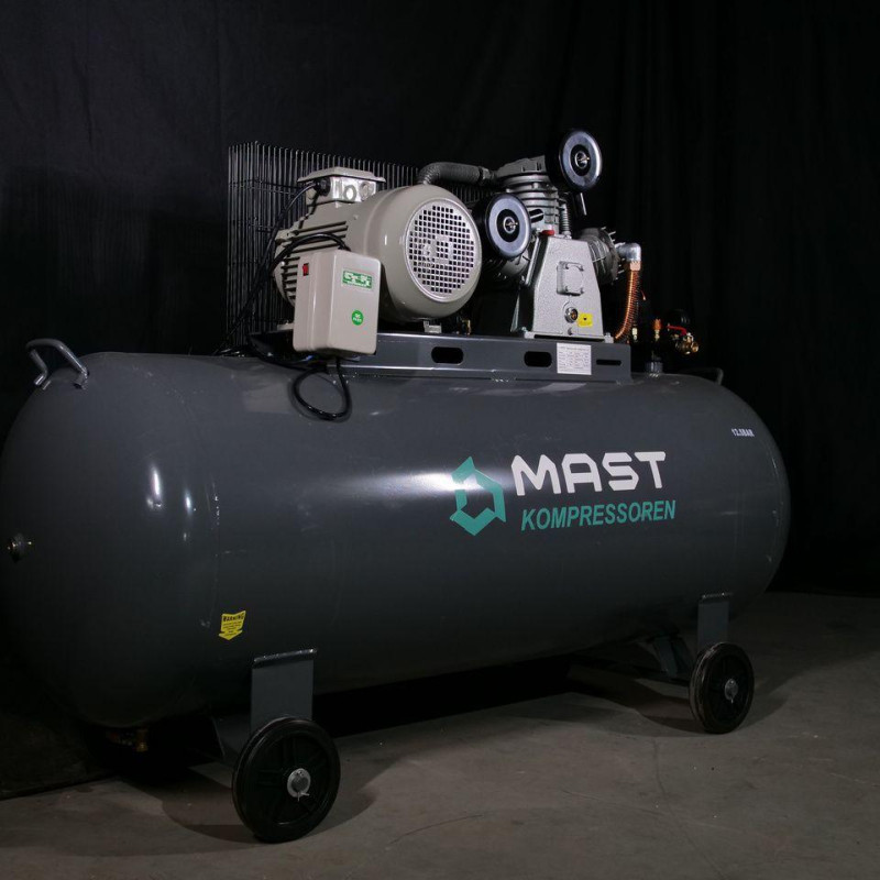 Поршневий компресор MAST TA90/500L 400V 12.5BAR Поршневий компресор MAST TA90/500L 400V 12.5BAR