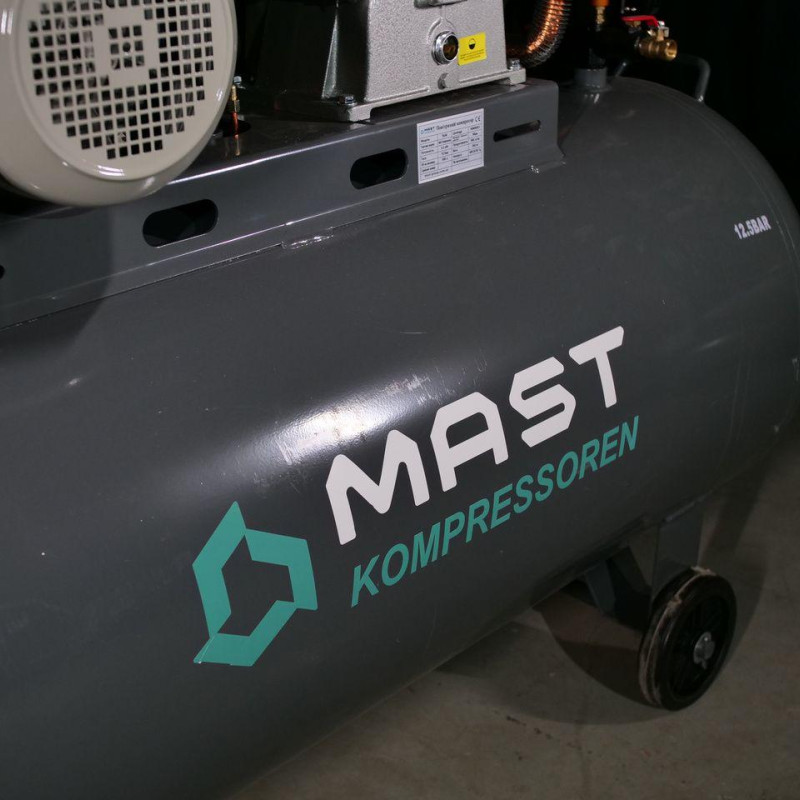 Поршневий компресор MAST TA90/500L 400V 12.5BAR Поршневий компресор MAST TA90/500L 400V 12.5BAR