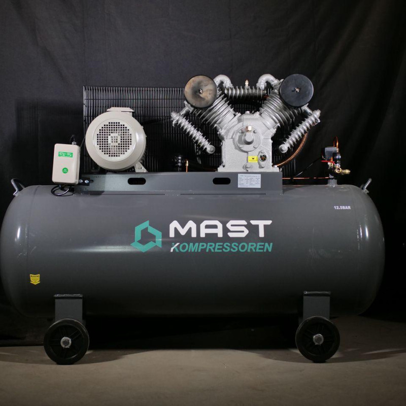 Поршневий компресор MAST 2105/500L 400V 12.5BAR Поршневий компресор MAST 2105/500L 400V 12.5BAR