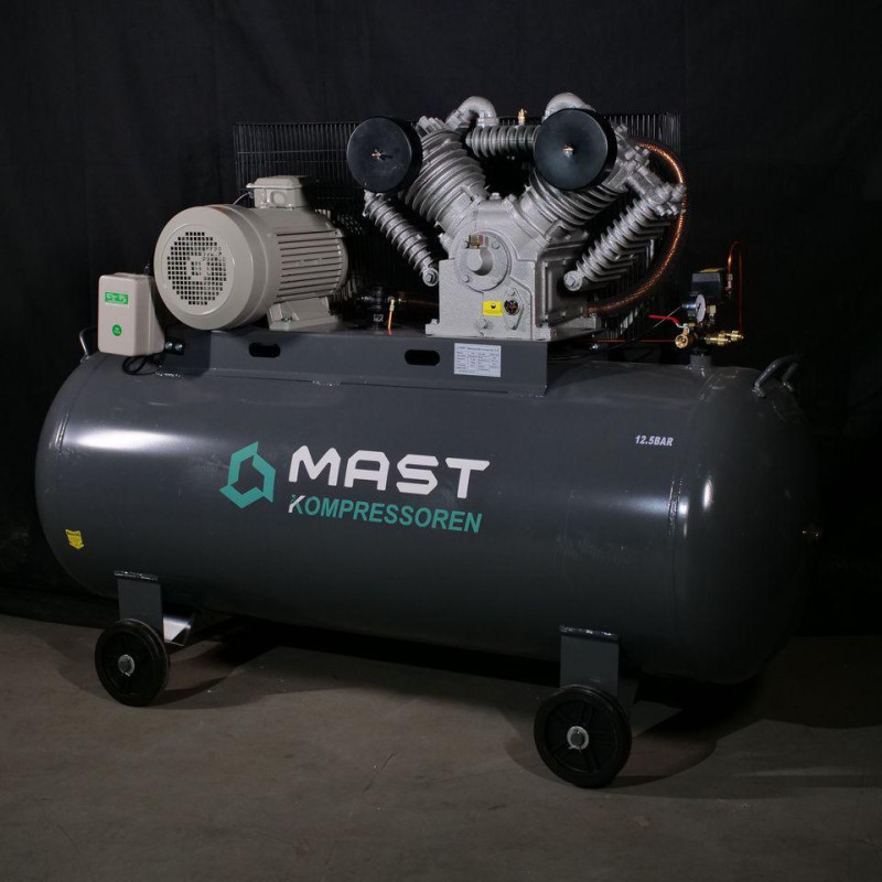 Поршневий компресор MAST 2105/500L 400V 12.5BAR Поршневий компресор MAST 2105/500L 400V 12.5BAR
