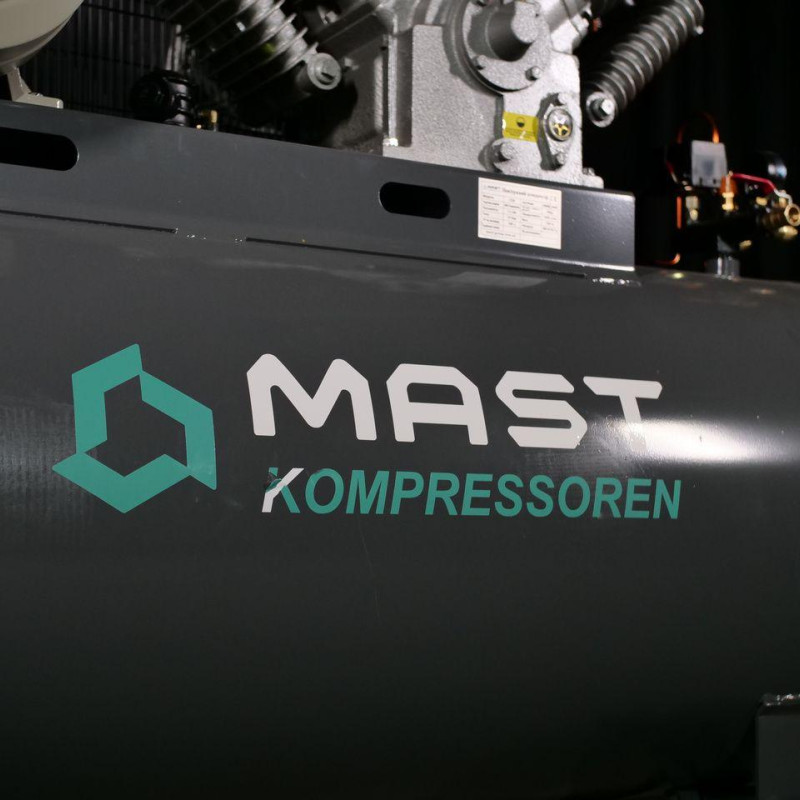 Поршневий компресор MAST 2105/500L 400V 12.5BAR Поршневий компресор MAST 2105/500L 400V 12.5BAR