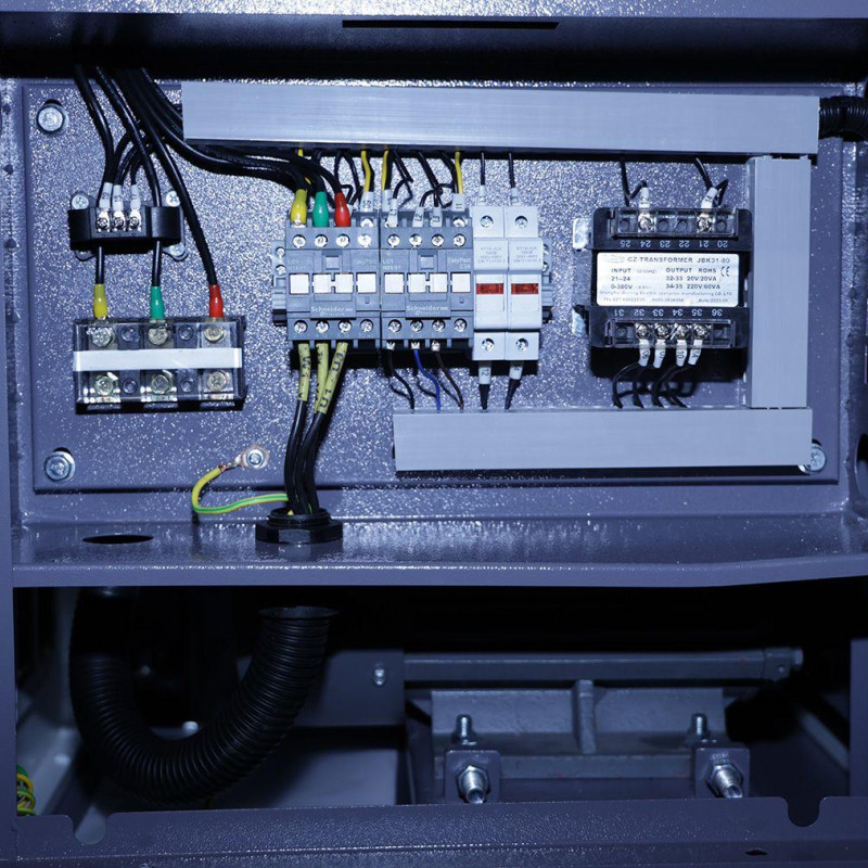 Гвинтовий компресор Mast SH-8 Inverter (двигун на постійних магнітах) Гвинтовий компресор Mast SH-8 Inverter (двигун на постійних магнітах)